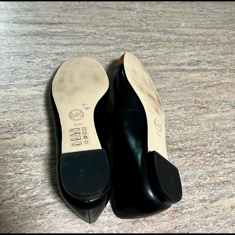 NWOB Michael Kors flat leather shoes - Picture 7 of 16